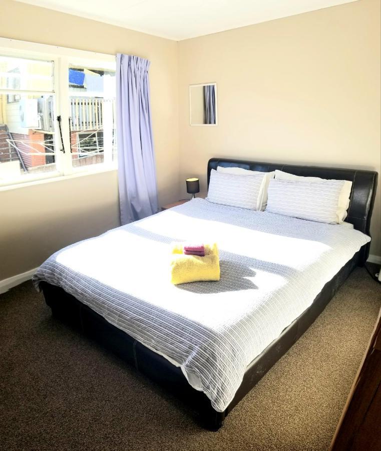 Emma'S Cosy City Hideaway Nelson Quarto foto